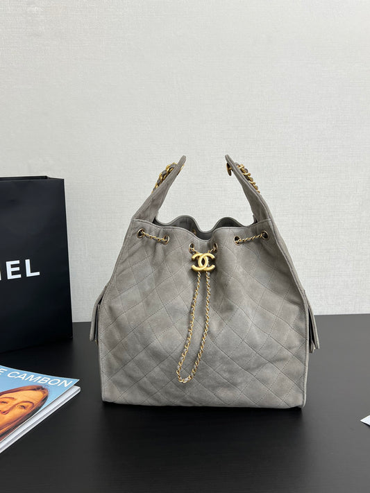 Adjustable chain,grey bucket bag