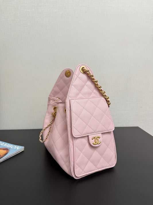 Adjustable chain, light pink bucket bag