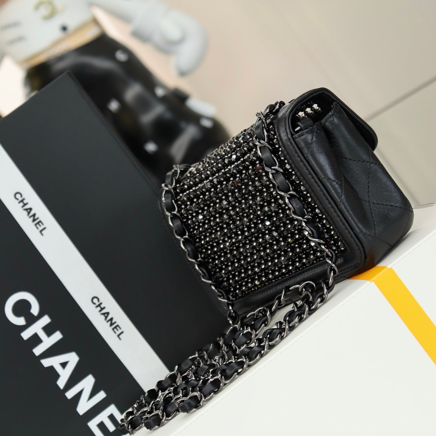 24K Hollowed - out Shiny Crystal Handbag