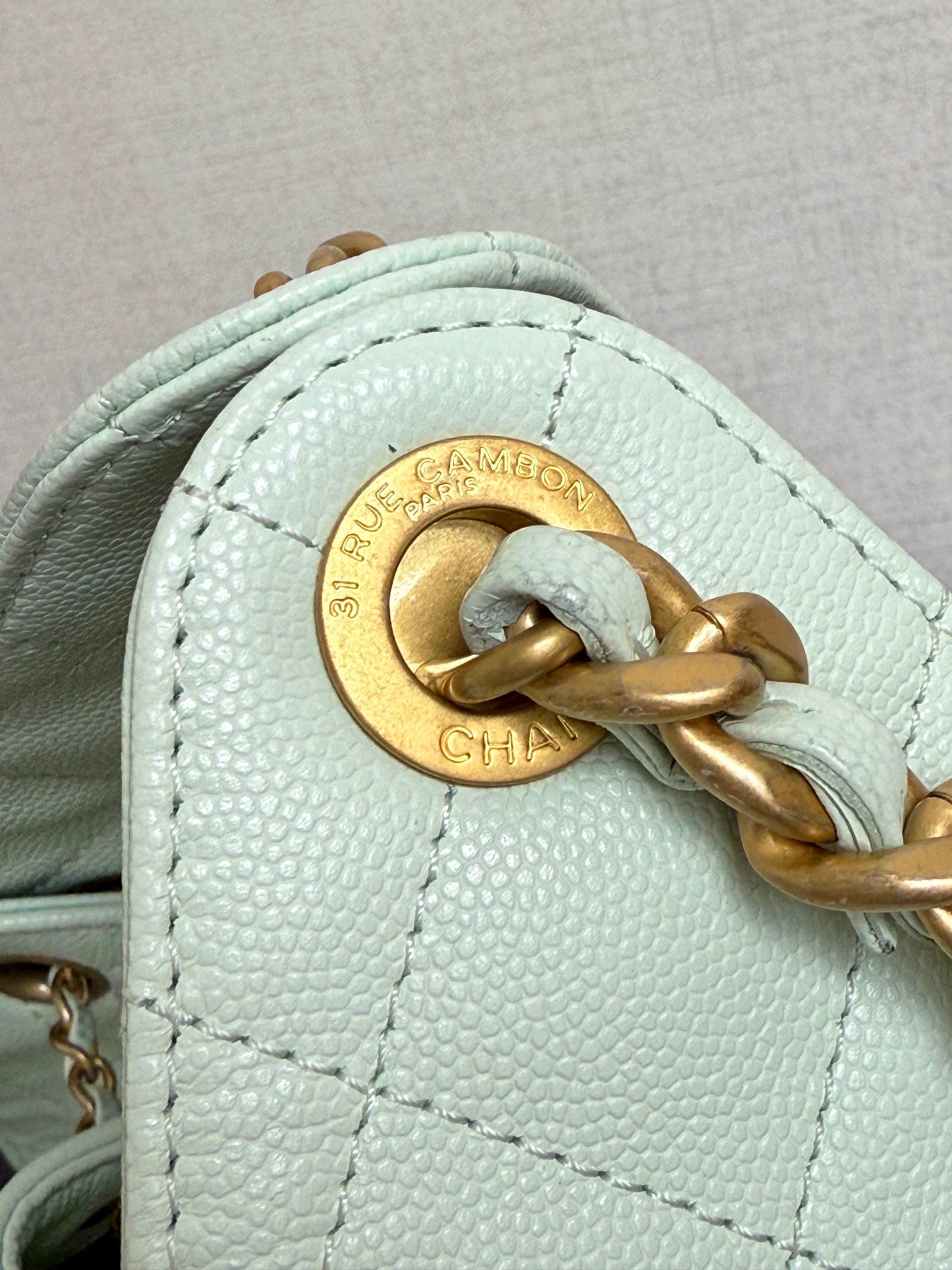 Adjustable Chain Light Green Bucket Bag