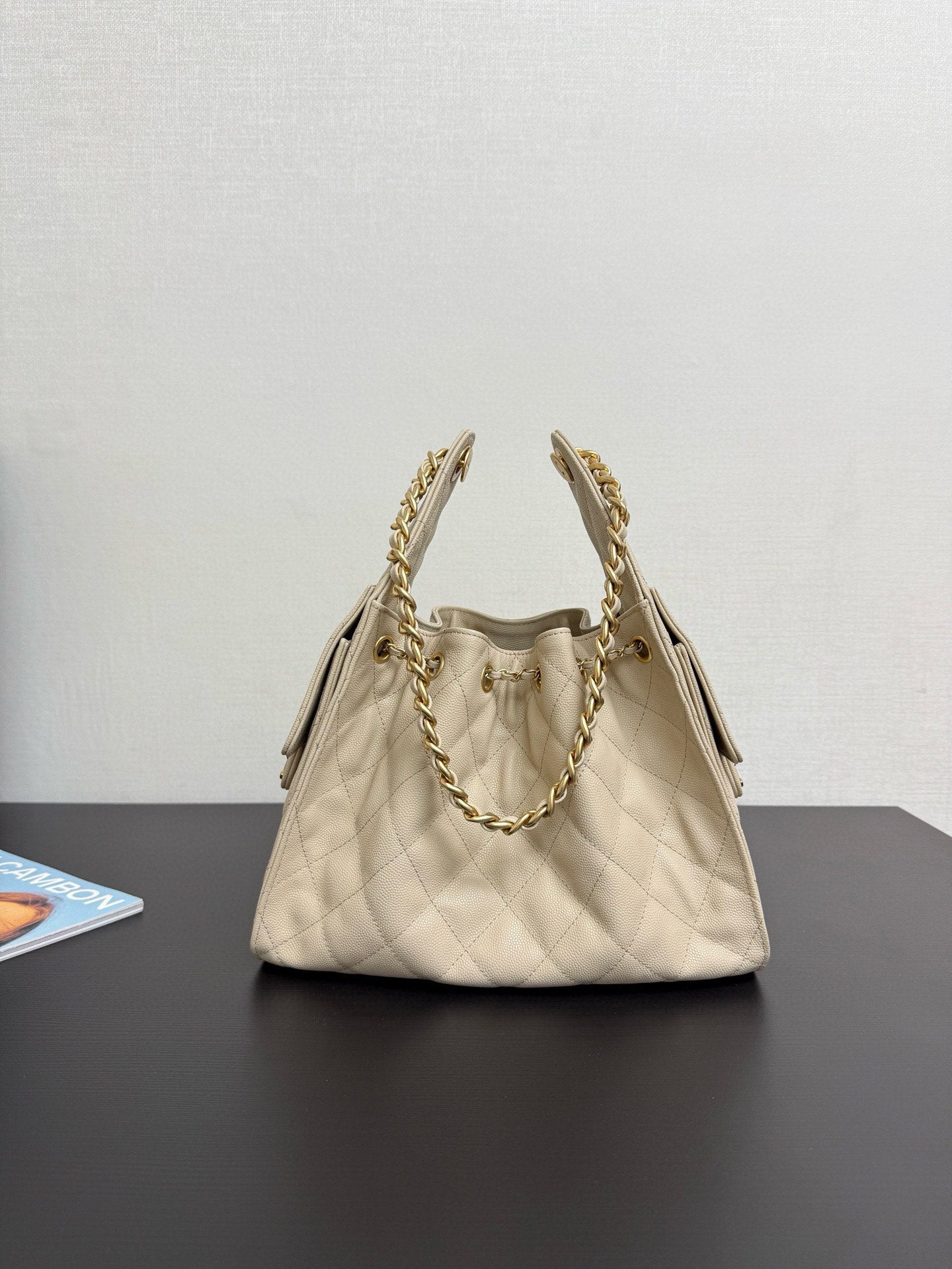 Adjustable chain,beige bucket bag