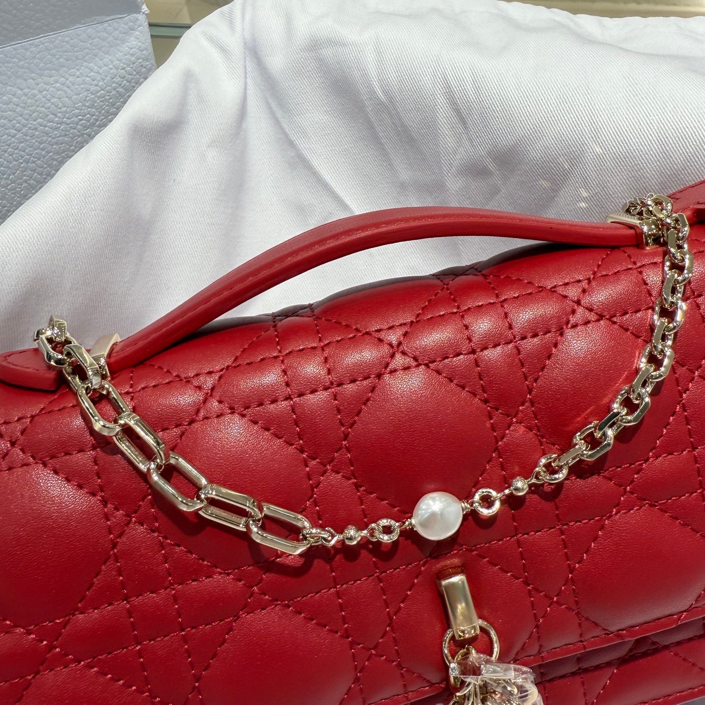 Red Pearl Chain Handbag