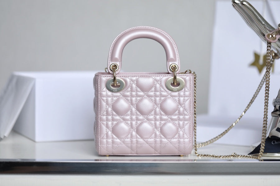 Pearlescent Pink Cannage Pattern Patent Lambskin Handbag