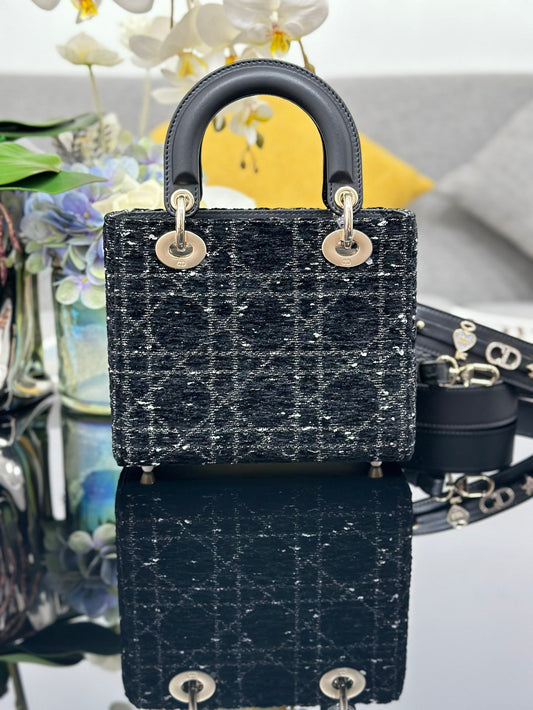 A paragon of luxury and elegance! Limited - edition black tweed Lady bag, a must - have for an elegant outing