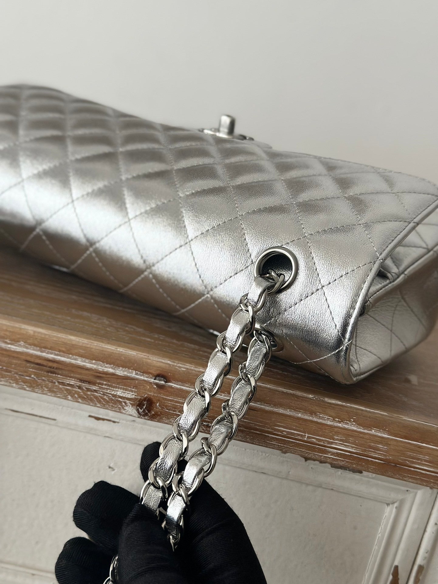 The classic Silver Chain Flap Bag in new pearlescent colors