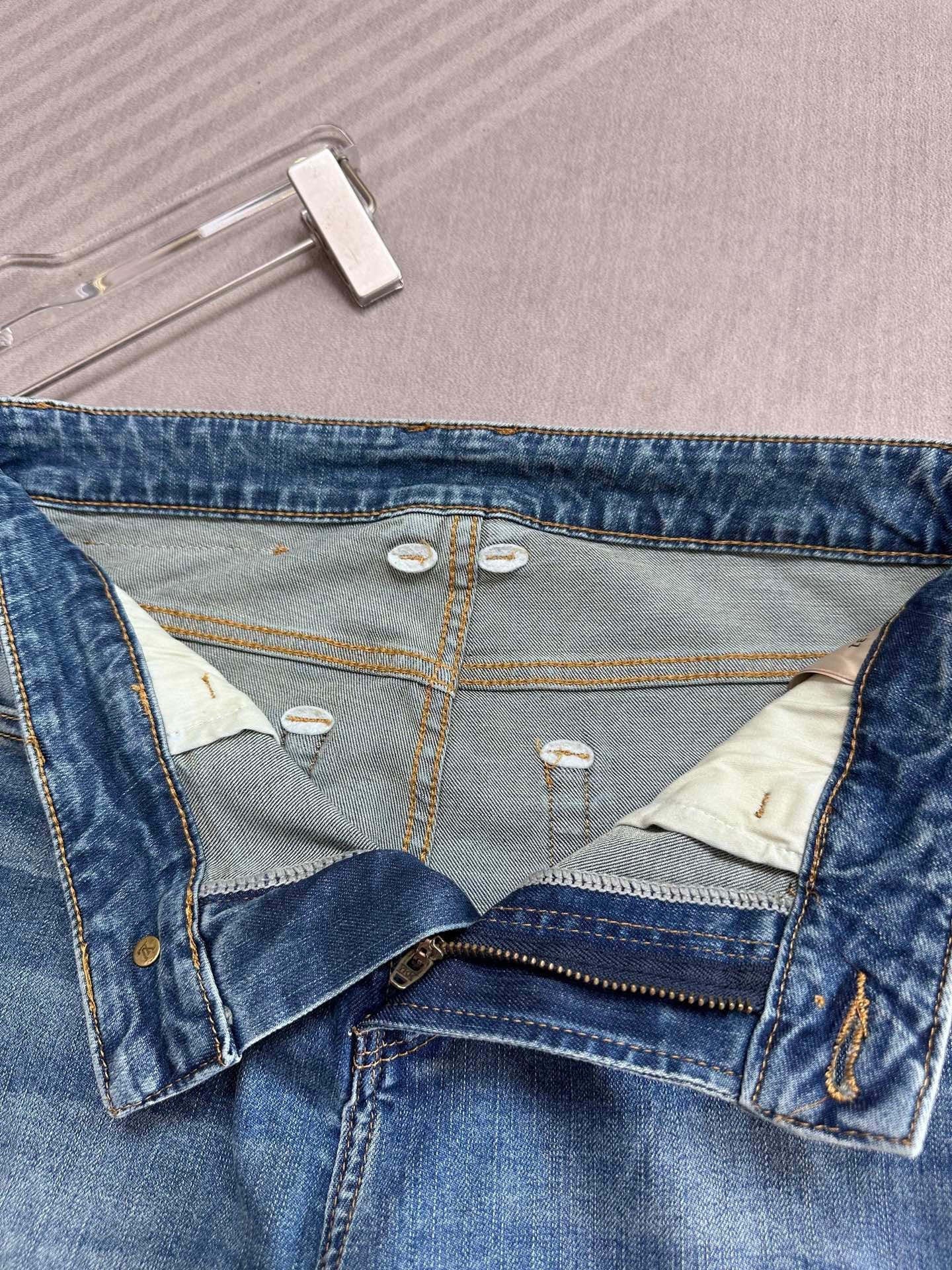 Blue Denim Jeans with Checkered Pocket Detail