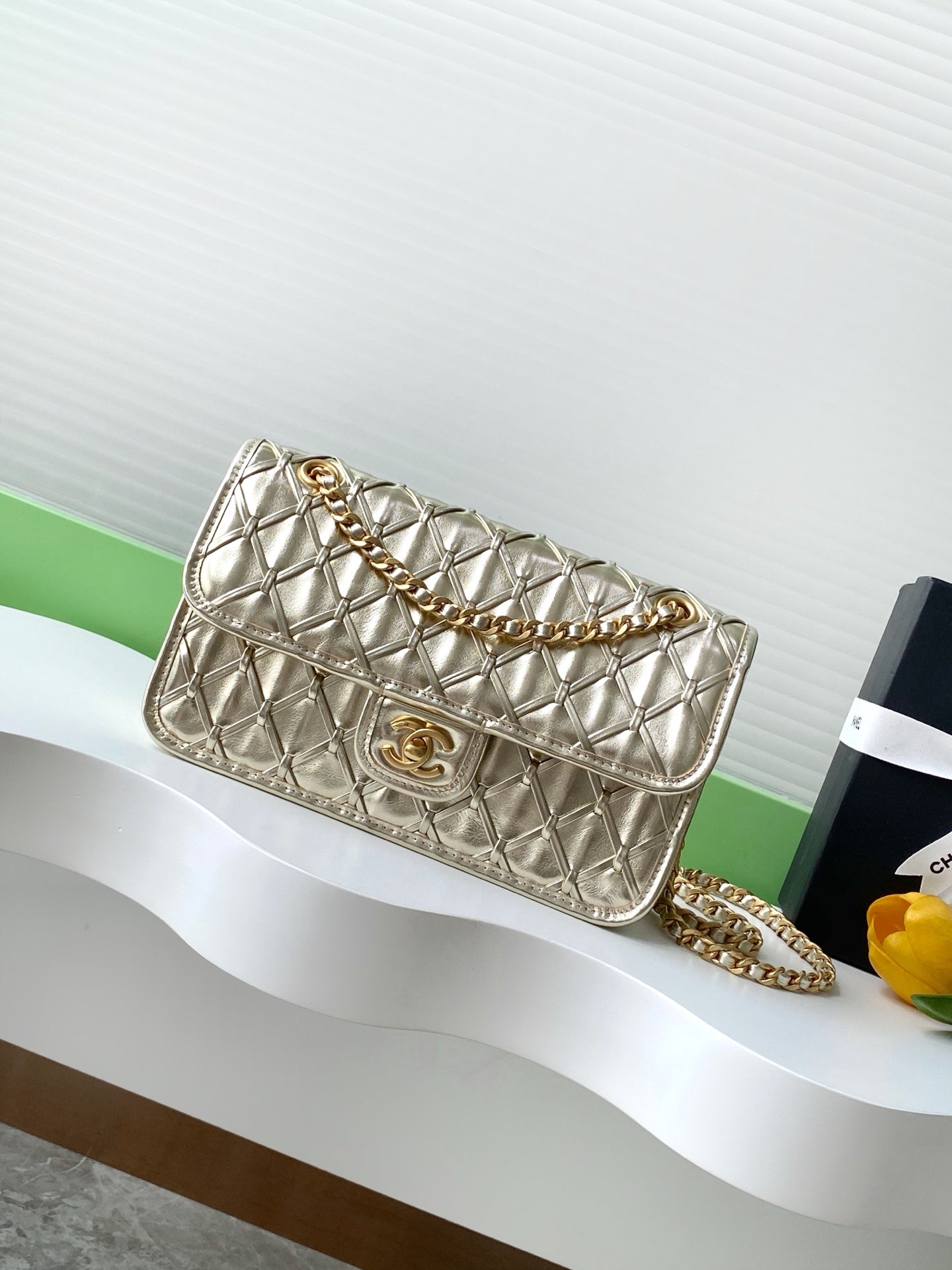 New Runway - Inspired CF Woven Chain Handbag/Shoulder Bag