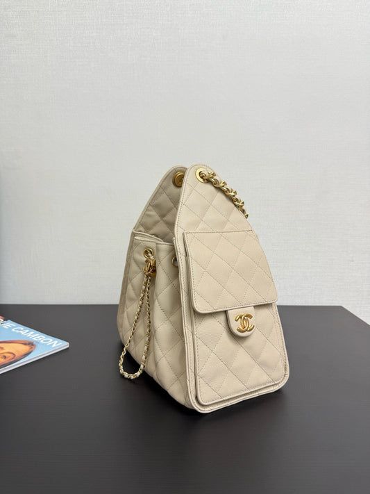 Adjustable chain,beige bucket bag