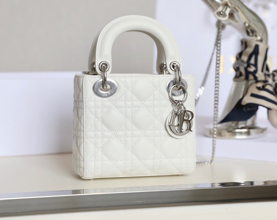 White Cannage Pattern Patent Lambskin Handbag