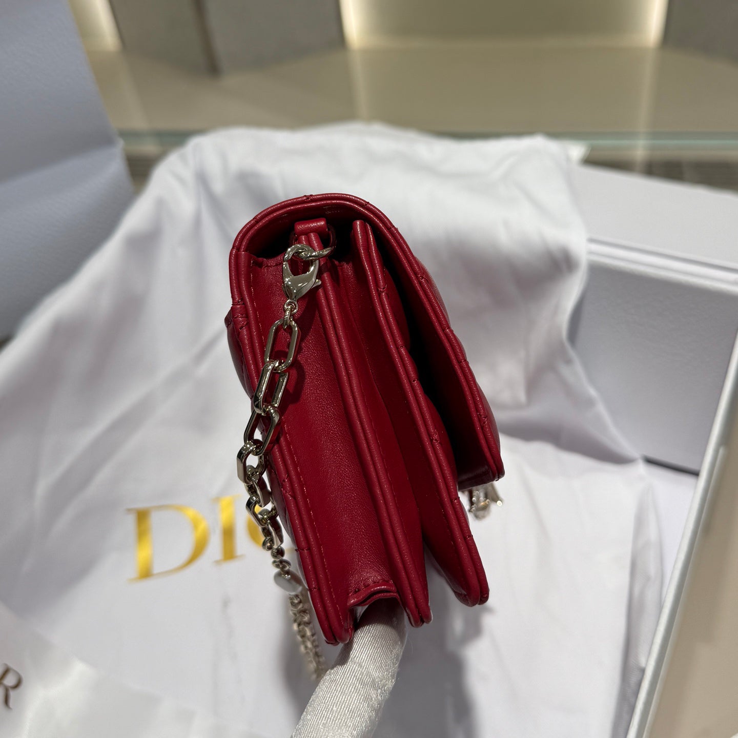 Red Pearl Chain Handbag