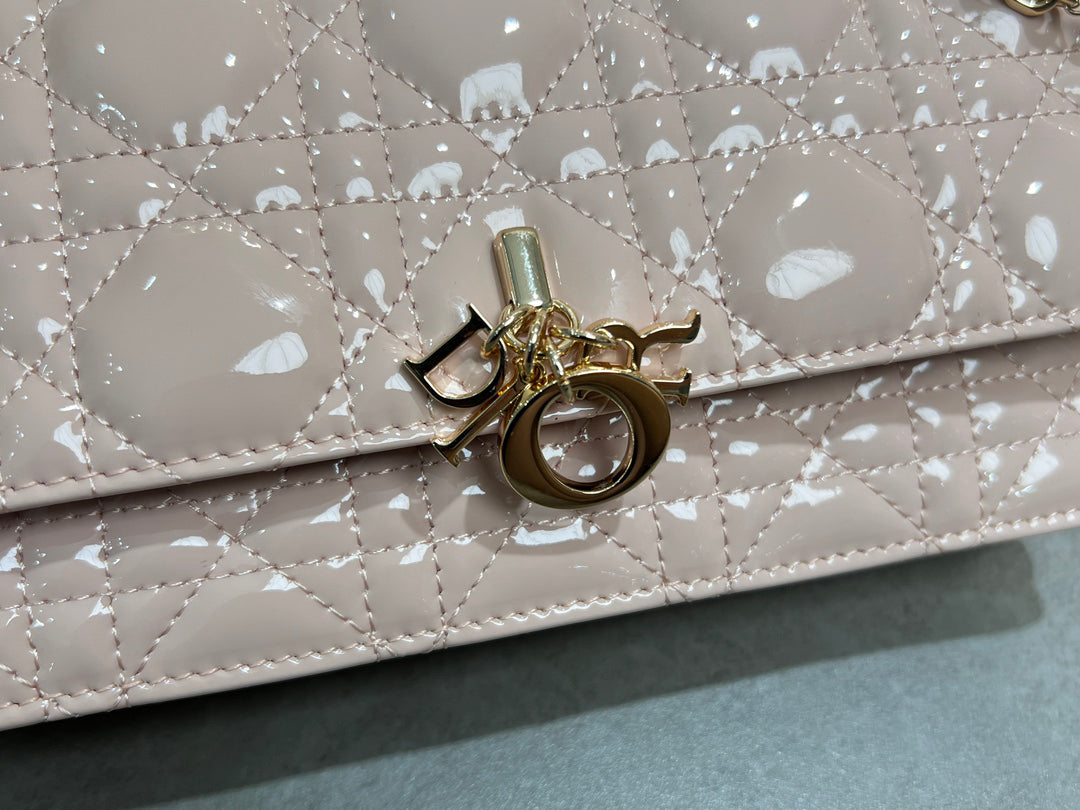 Patent Leather Rouge Pink Lady Dior Pearl Clutch Bag