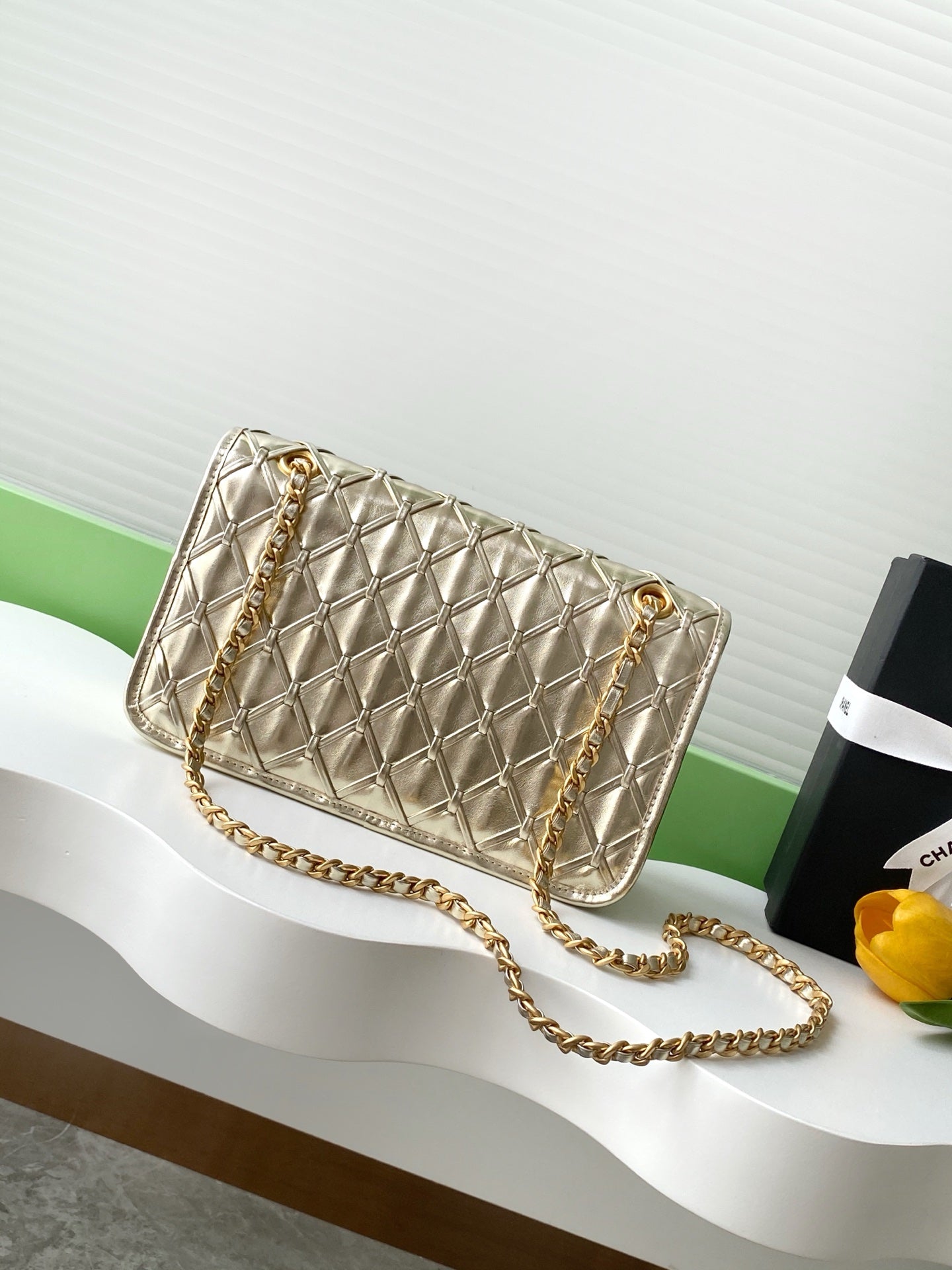 New Runway - Inspired CF Woven Chain Handbag/Shoulder Bag