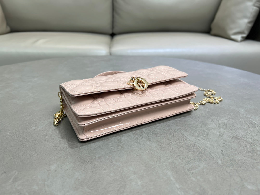 Patent Leather Rouge Pink Lady Dior Pearl Clutch Bag