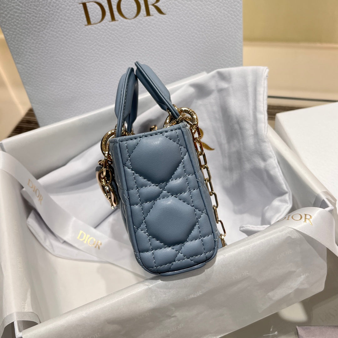 Mini Misty Blue Horizontal - style Lady Dior