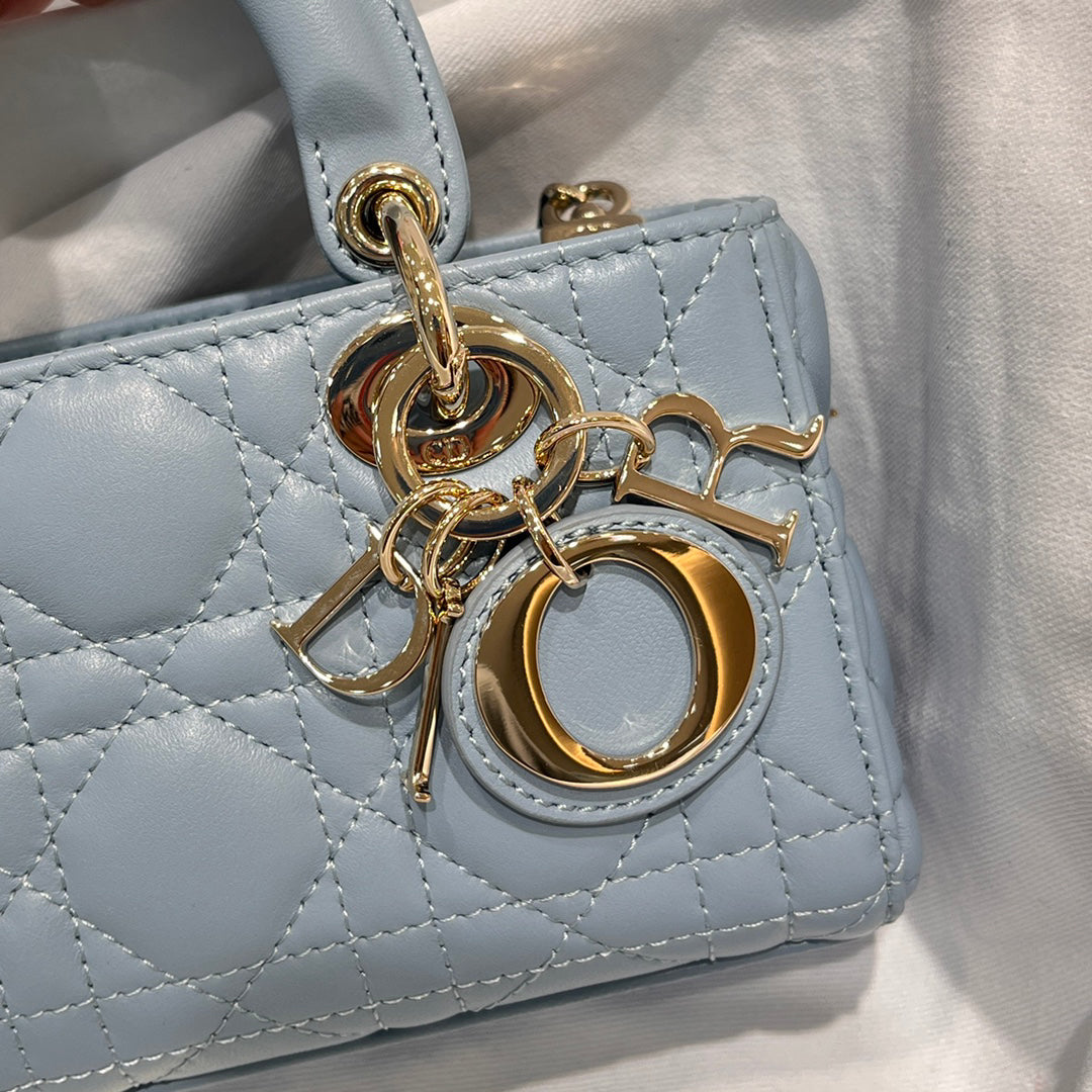 Mini Misty Blue Horizontal - style Lady Dior