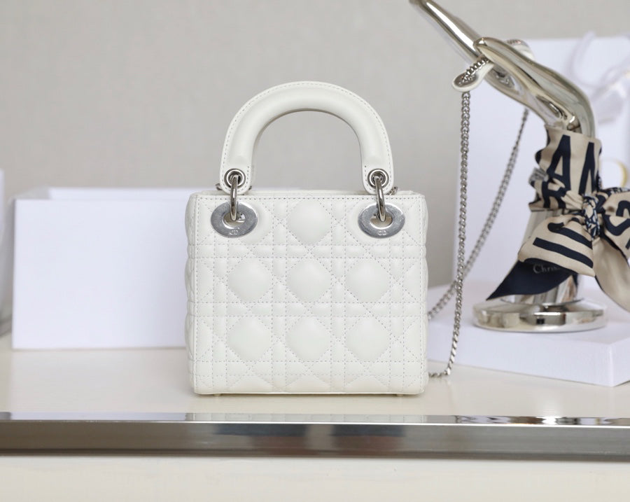 White Cannage Pattern Patent Lambskin Handbag