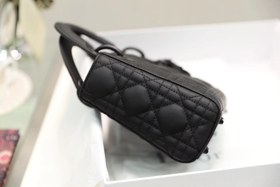 Matte Black Cannage Pattern Patent Lambskin Handbag