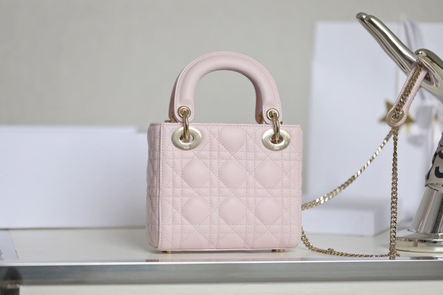 Matte Pink Cannage Pattern Patent Lambskin Handbag