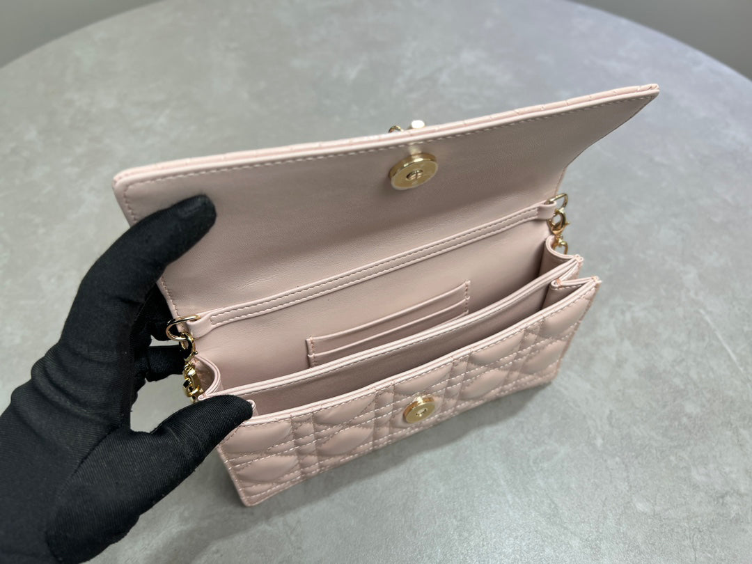 Patent Leather Rouge Pink Lady Dior Pearl Clutch Bag