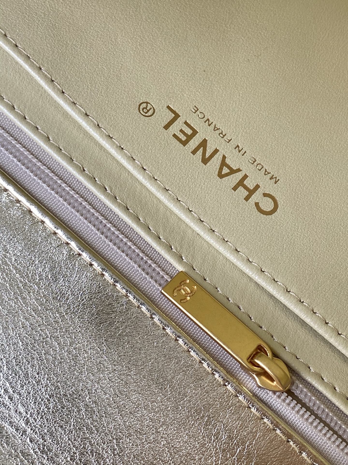 New Runway - Inspired CF Woven Chain Handbag/Shoulder Bag