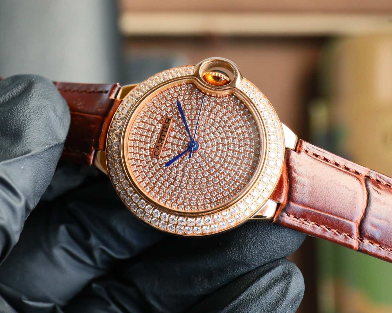 Cartier. Imported quartz movement. Top-grain calfskin leather. Arched blue light glass.