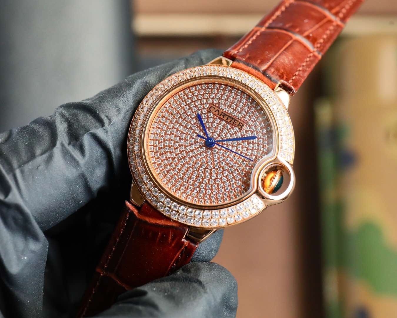 Cartier. Imported quartz movement. Top-grain calfskin leather. Arched blue light glass.