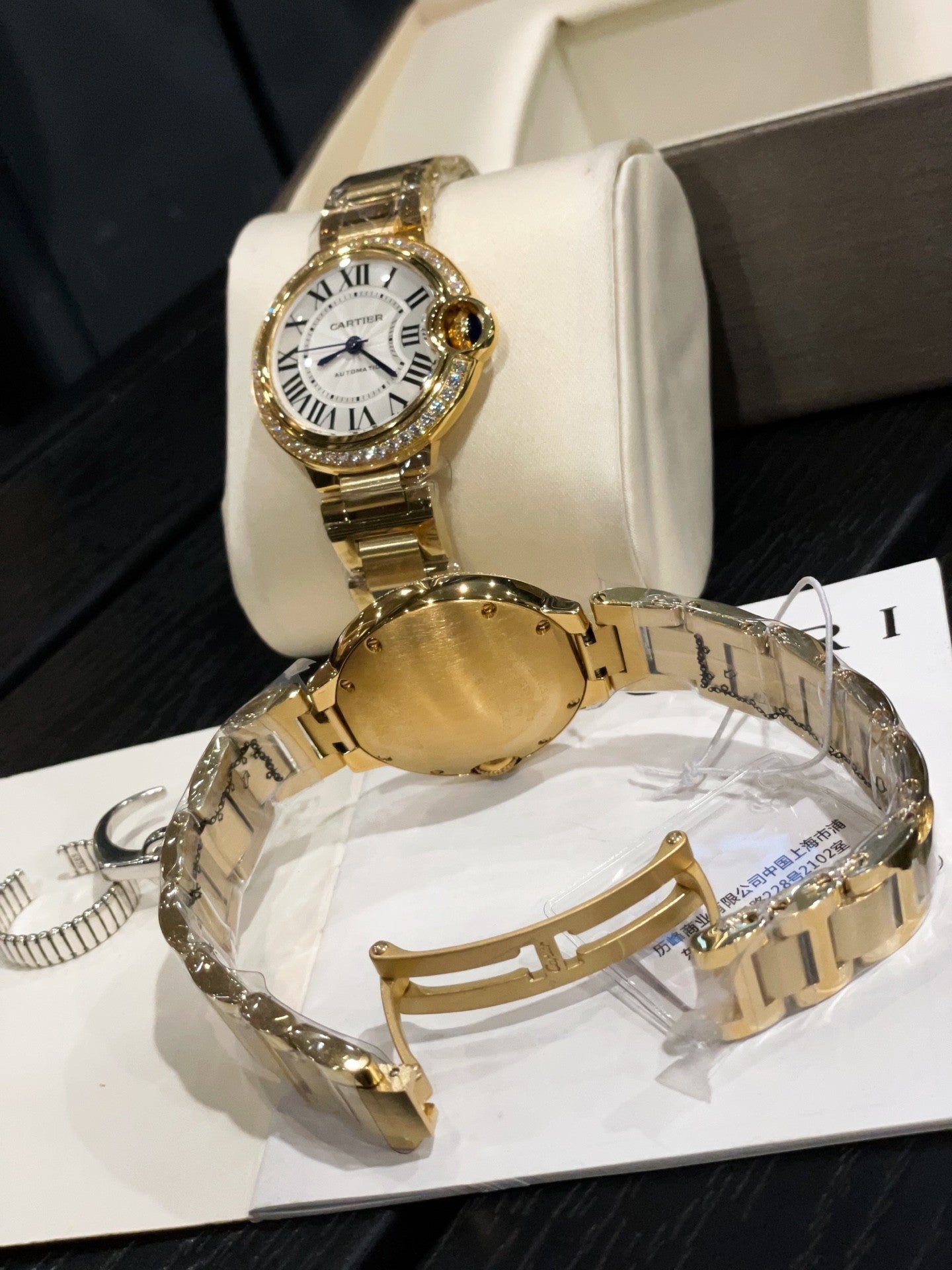 Ballon Bleu de Cartier 33mm wristwatch.