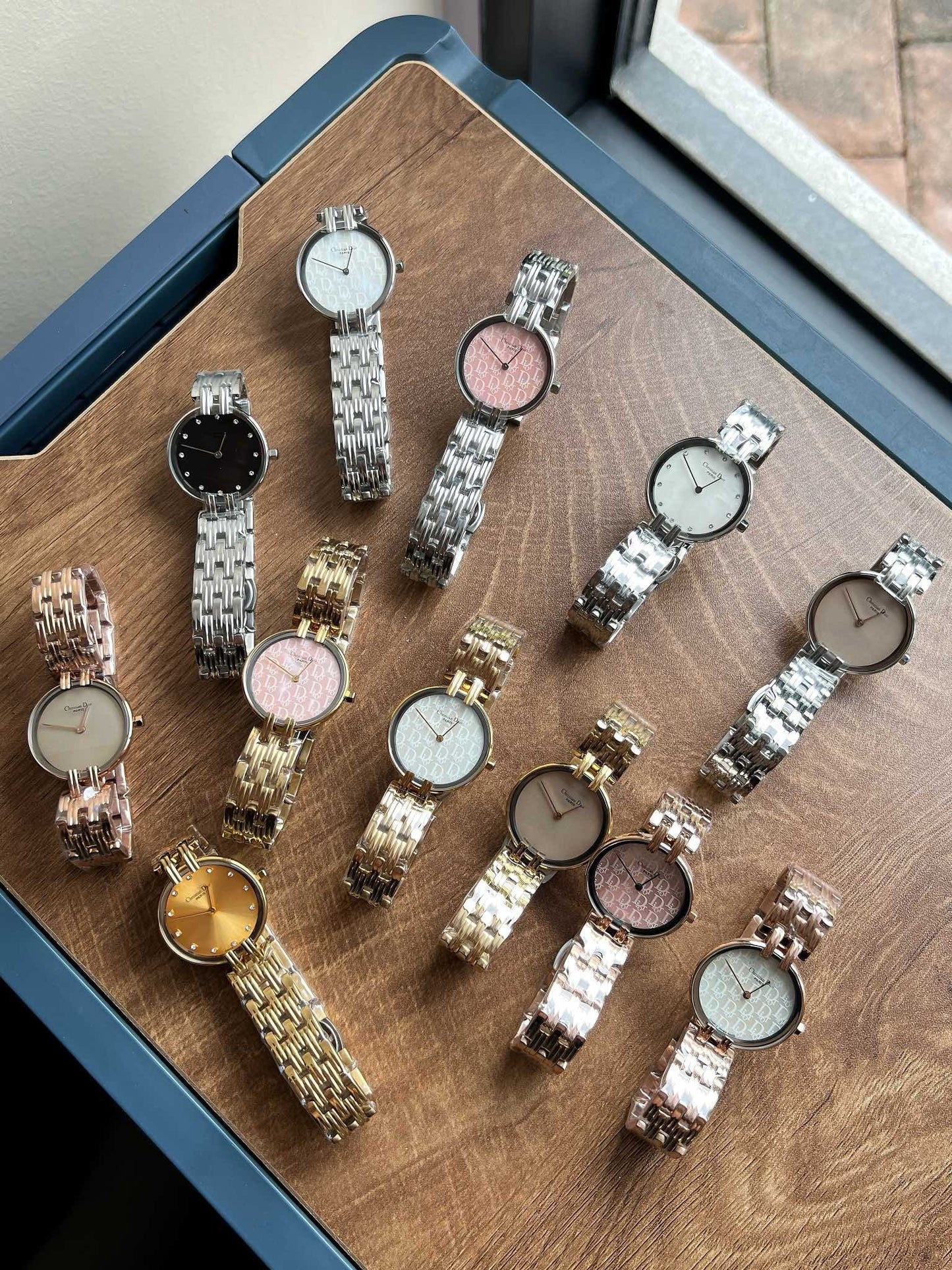 Dior Vintage Luxury Small Gold Watch: Encountering Elegant Time