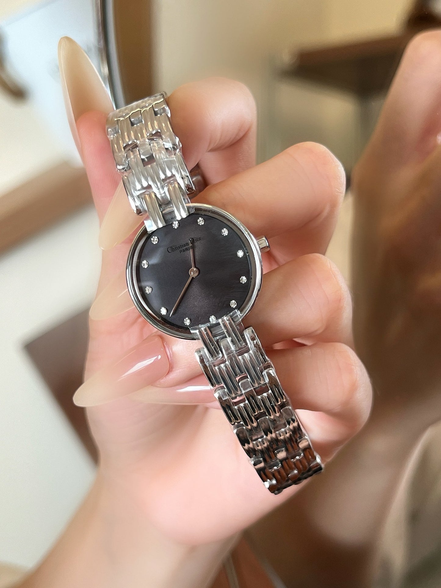 Dior Vintage Black Watch: Timeless Elegance on Your Wrist