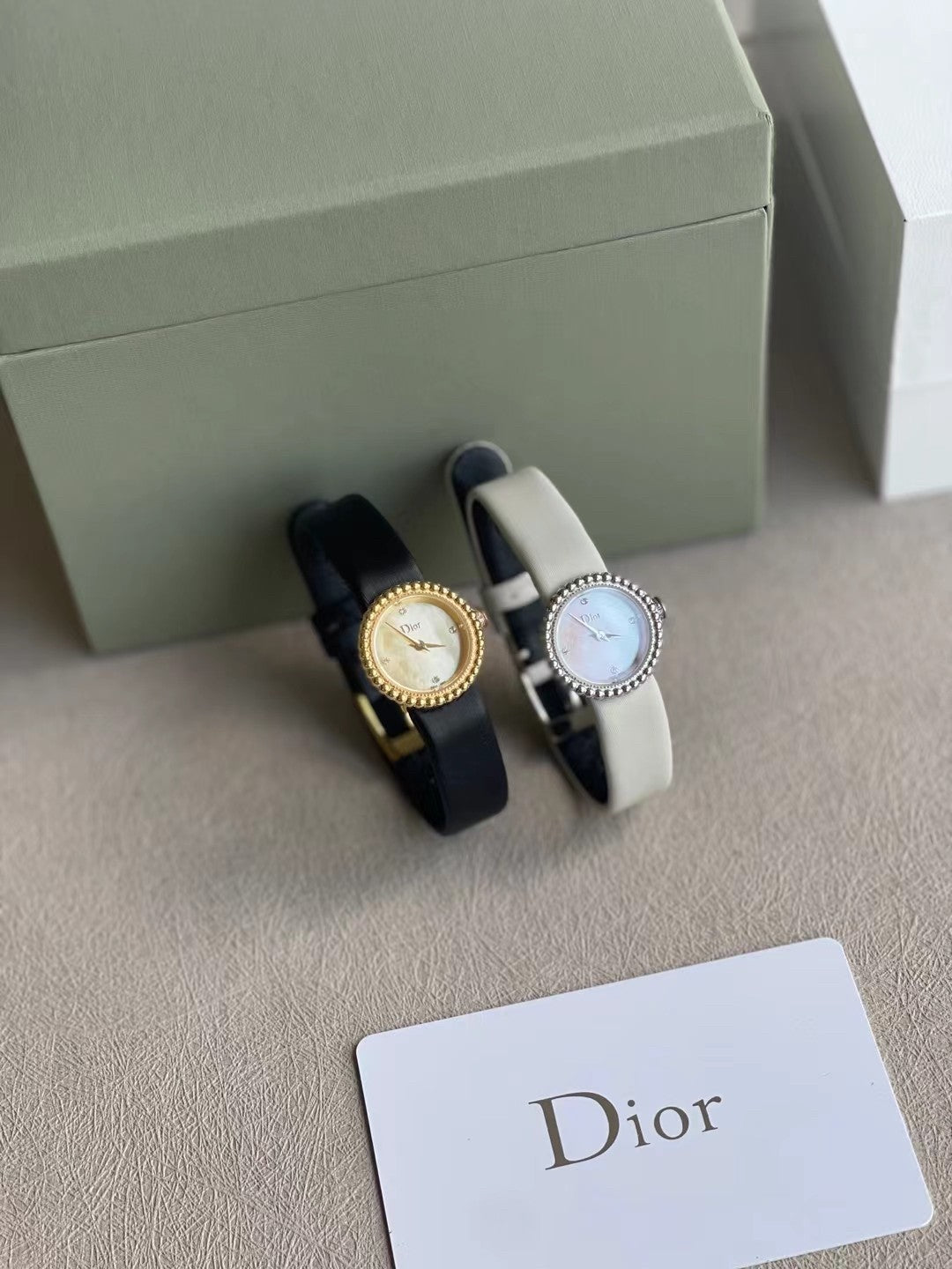 Dior Vintage Miniature Watches: Exquisite Luxury on Your Wrist
