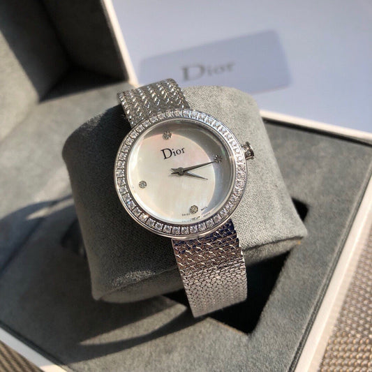 Dior Exquisite Diamond - encrusted Watch: A Timeless Luxury