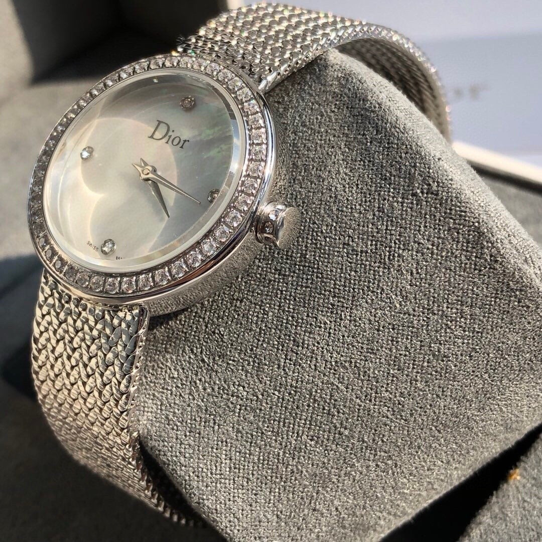 Dior Exquisite Diamond - encrusted Watch: A Timeless Luxury