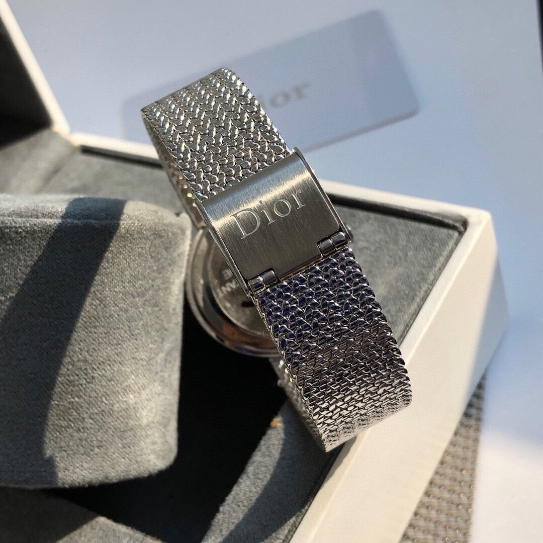 Dior Exquisite Diamond - encrusted Watch: A Timeless Luxury