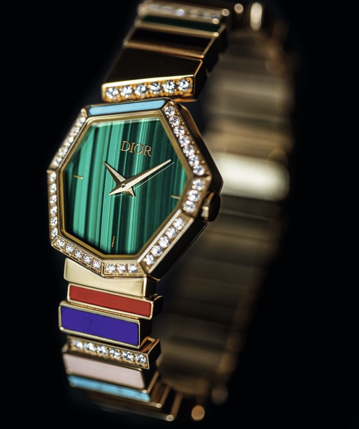 Dior Exquisite Octagonal Watch: A Symphony of Luxury and Artistry