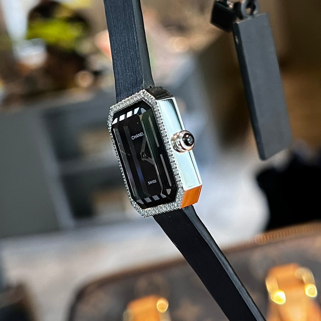 New - style cowhide silk - textured strap from Chanel