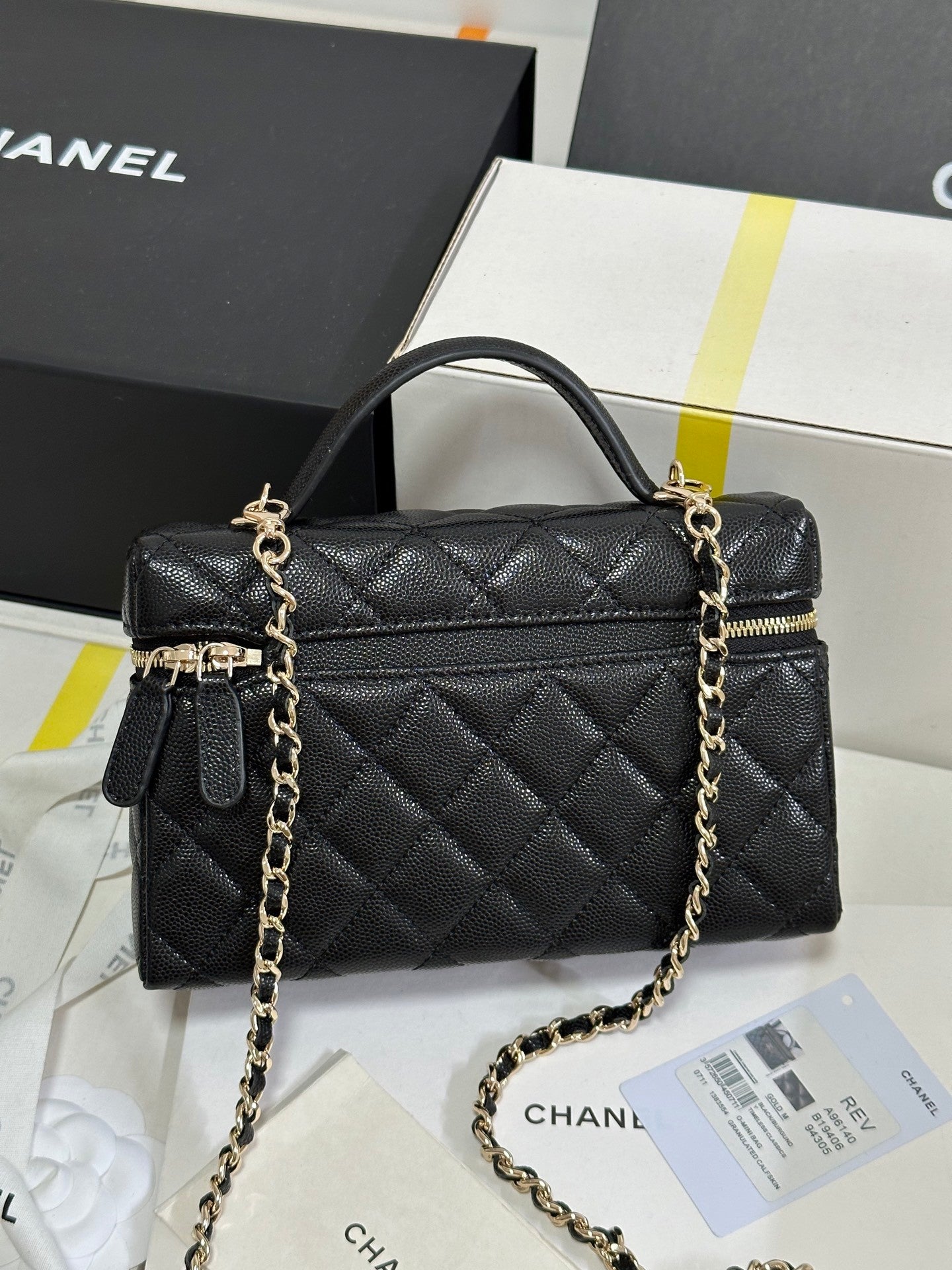 Caviar Calfskin Heart - shaped Rhinestone - embellished Zipped Flap Bag