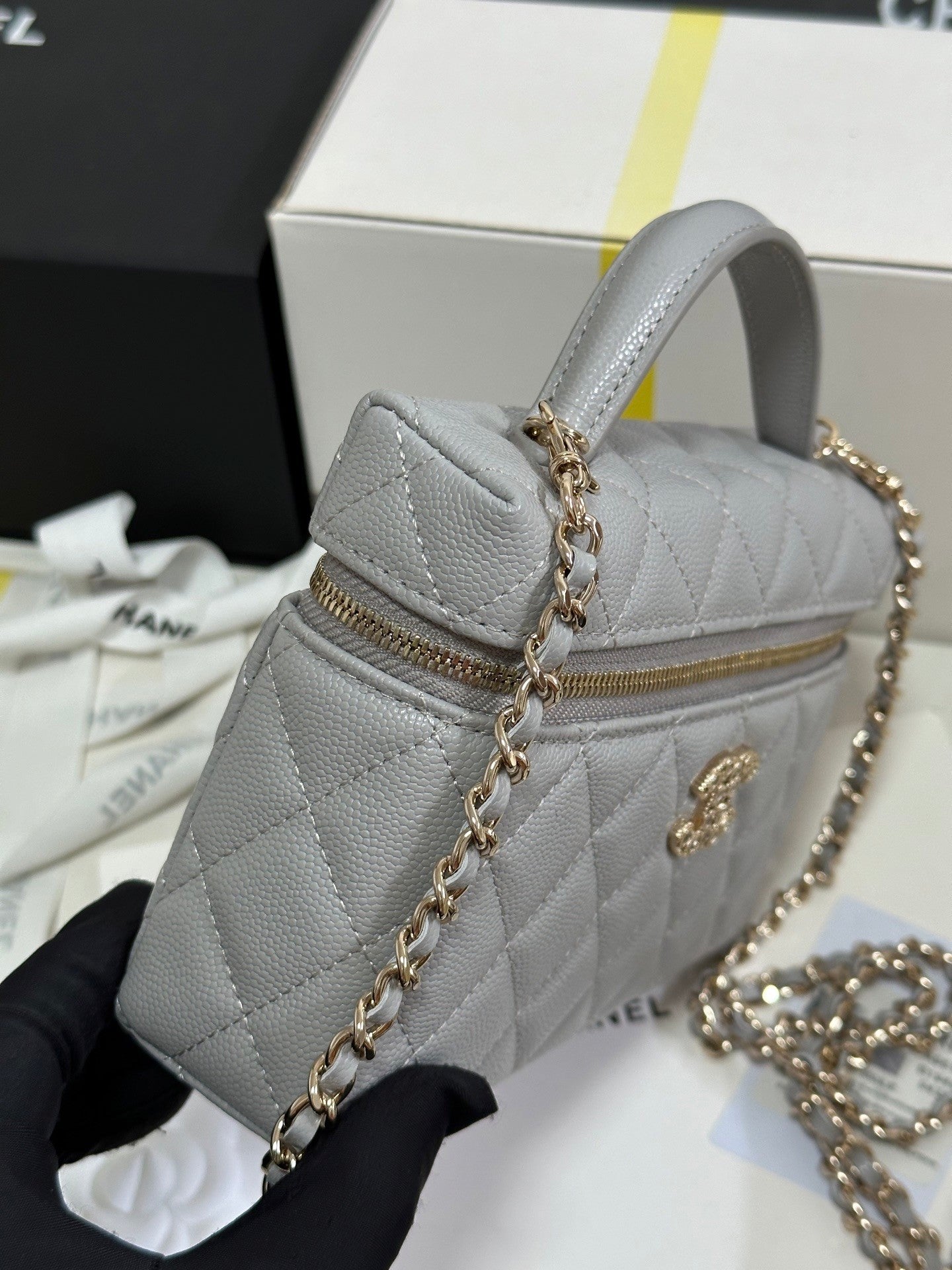 Caviar Calfskin Heart - shaped Rhinestone - embellished Zipped Flap Bag