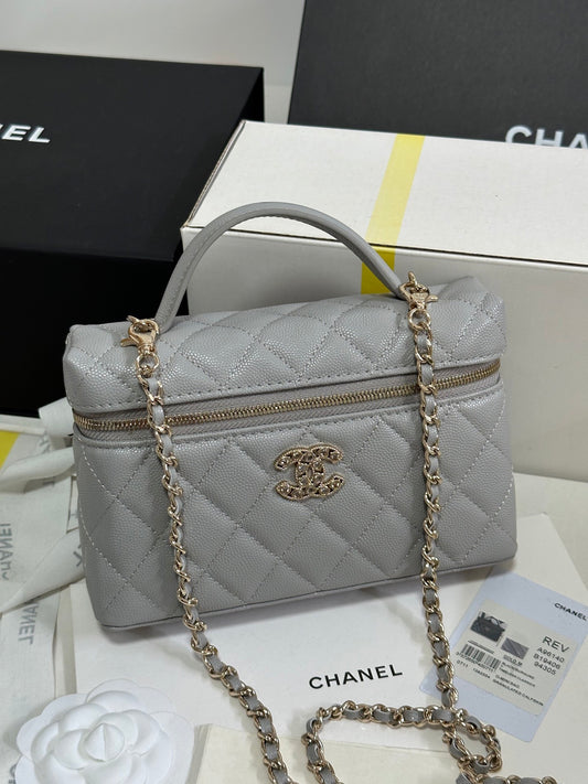 Caviar Calfskin Heart - shaped Rhinestone - embellished Zipped Flap Bag