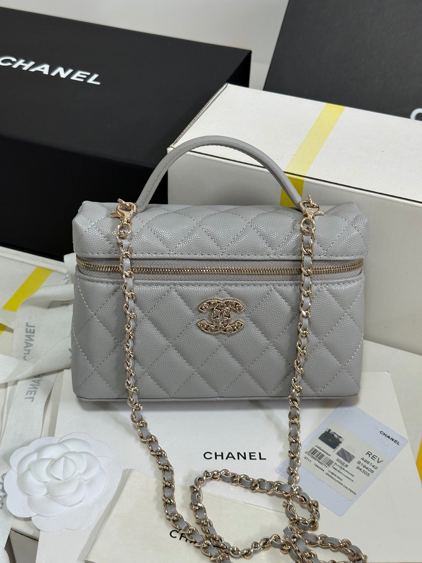 Caviar Calfskin Heart - shaped Rhinestone - embellished Zipped Flap Bag