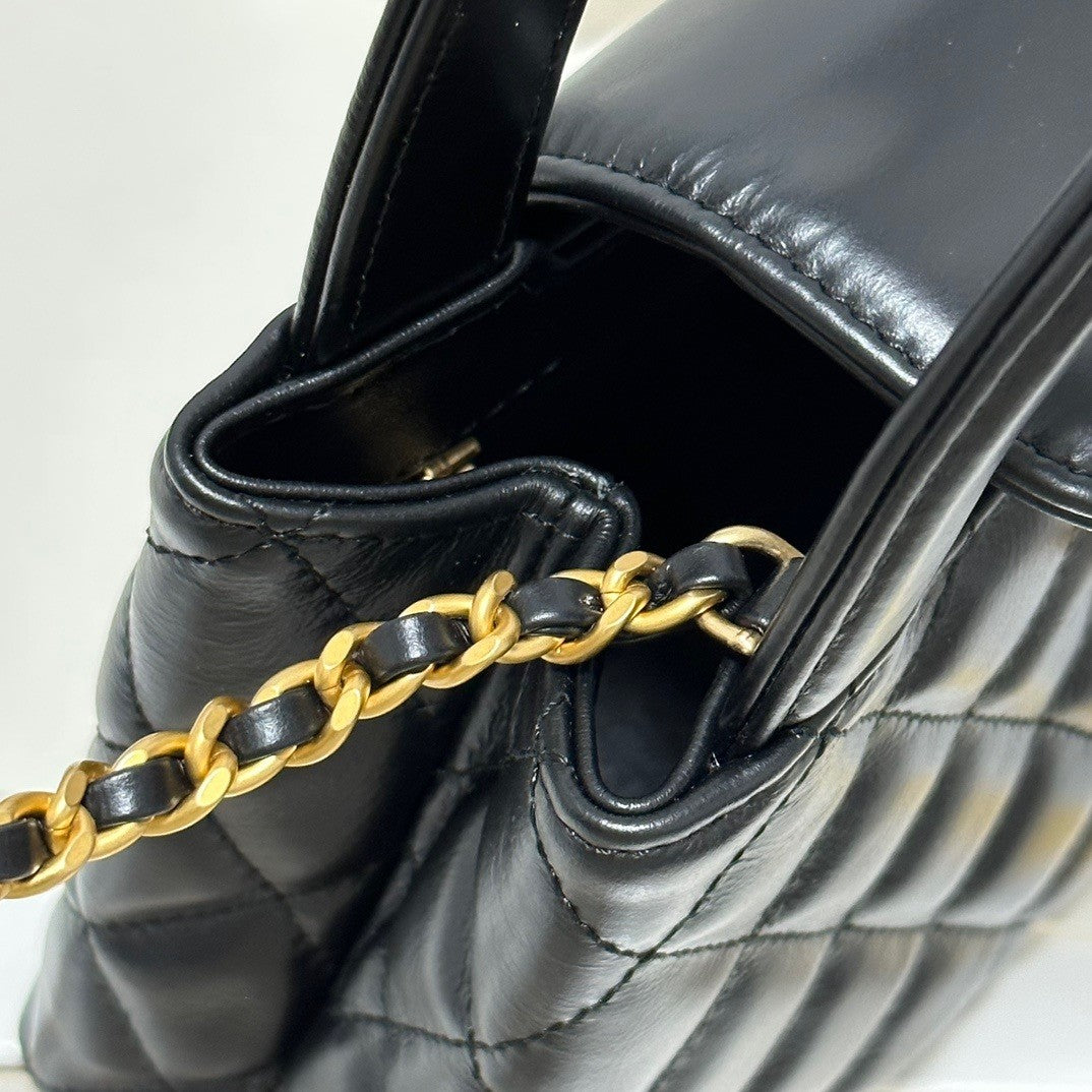 ExquisiteMini Quilted Handbag