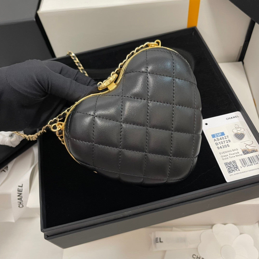 Heart  shaped Hollowed  out Evening Bag