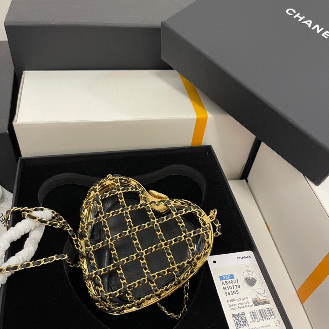 Heart  shaped Hollowed  out Evening Bag