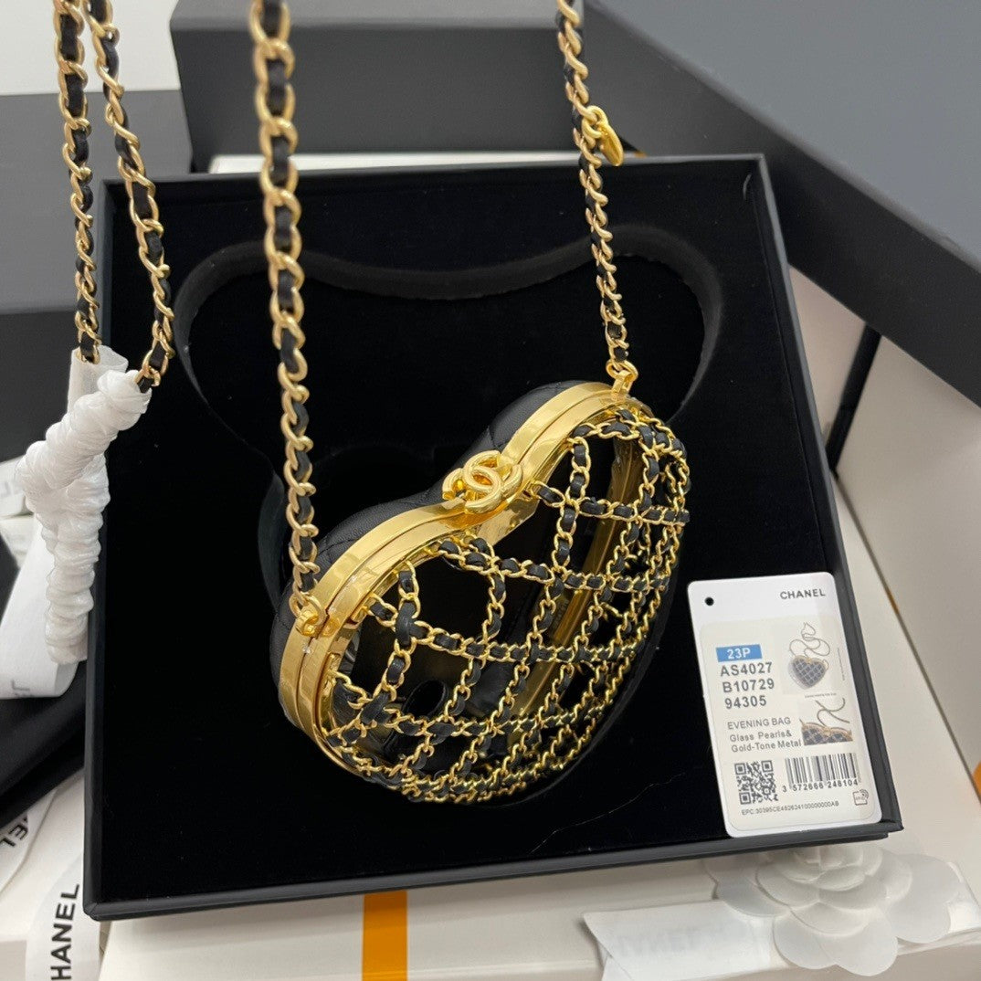 Heart  shaped Hollowed  out Evening Bag