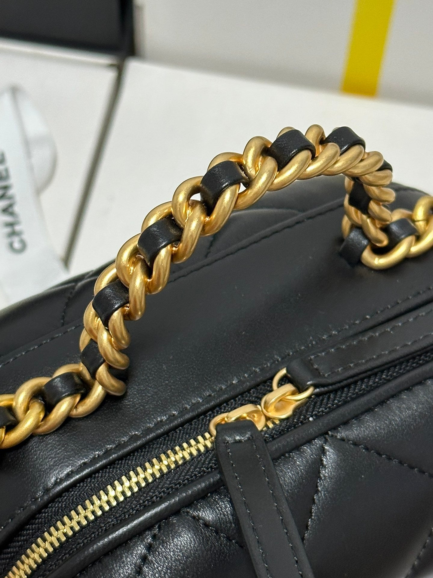 Black Round Box  shaped Chain  strap Fashion Makeup Bag