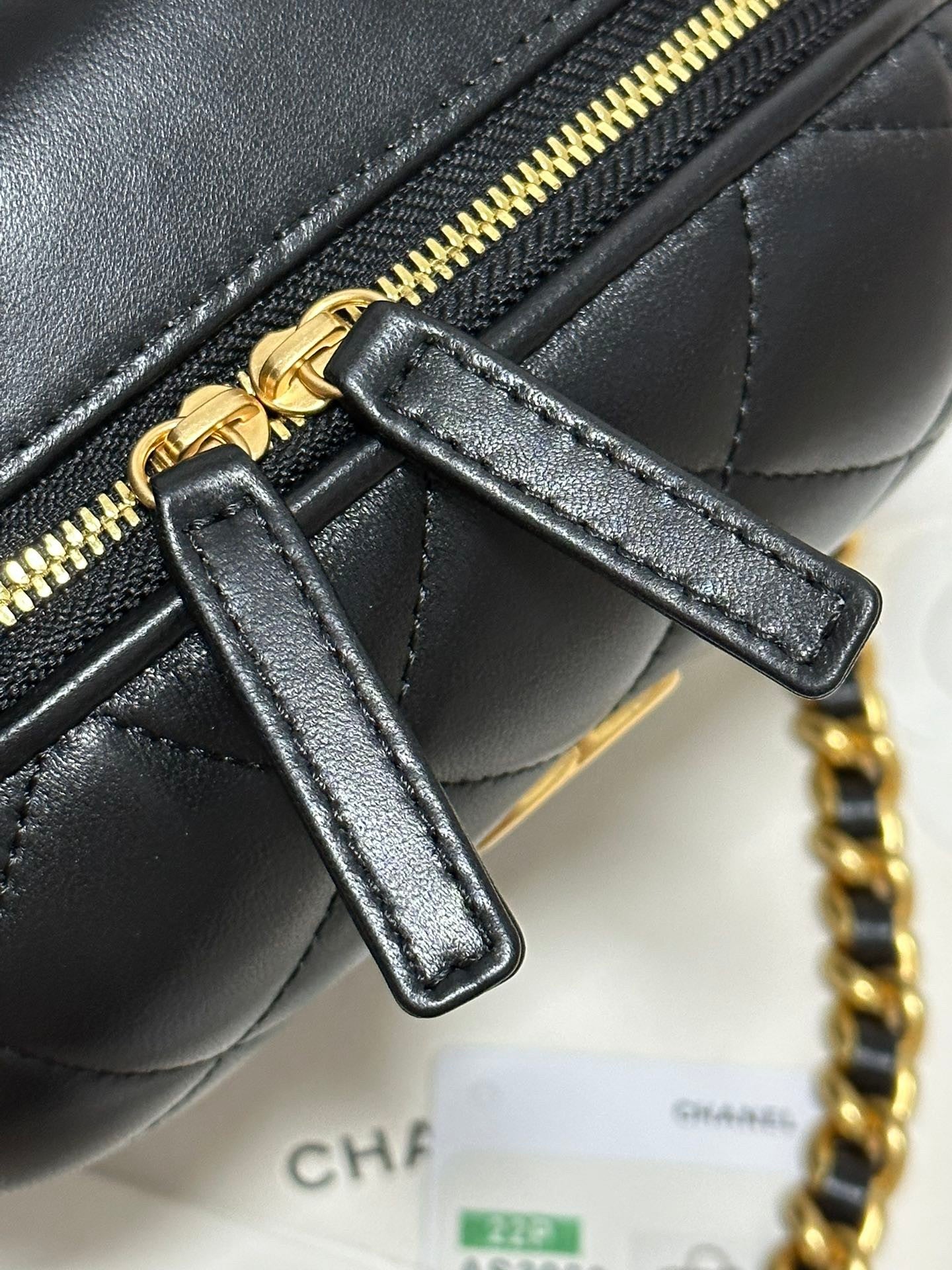 Black Round Box  shaped Chain  strap Fashion Makeup Bag