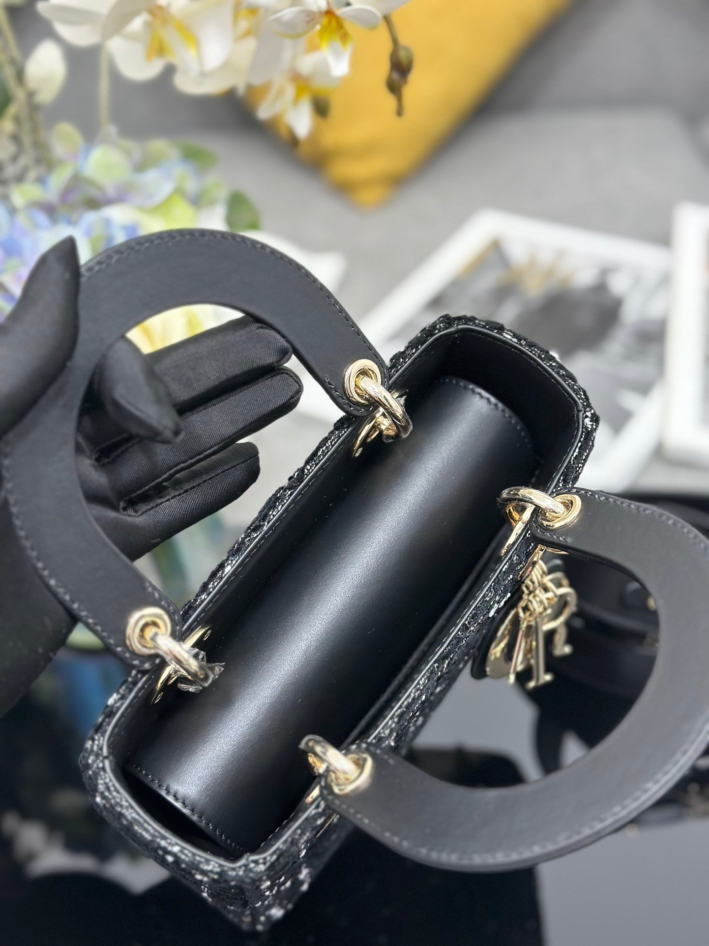 A paragon of luxury and elegance! Limited - edition black tweed Lady bag, a must - have for an elegant outing