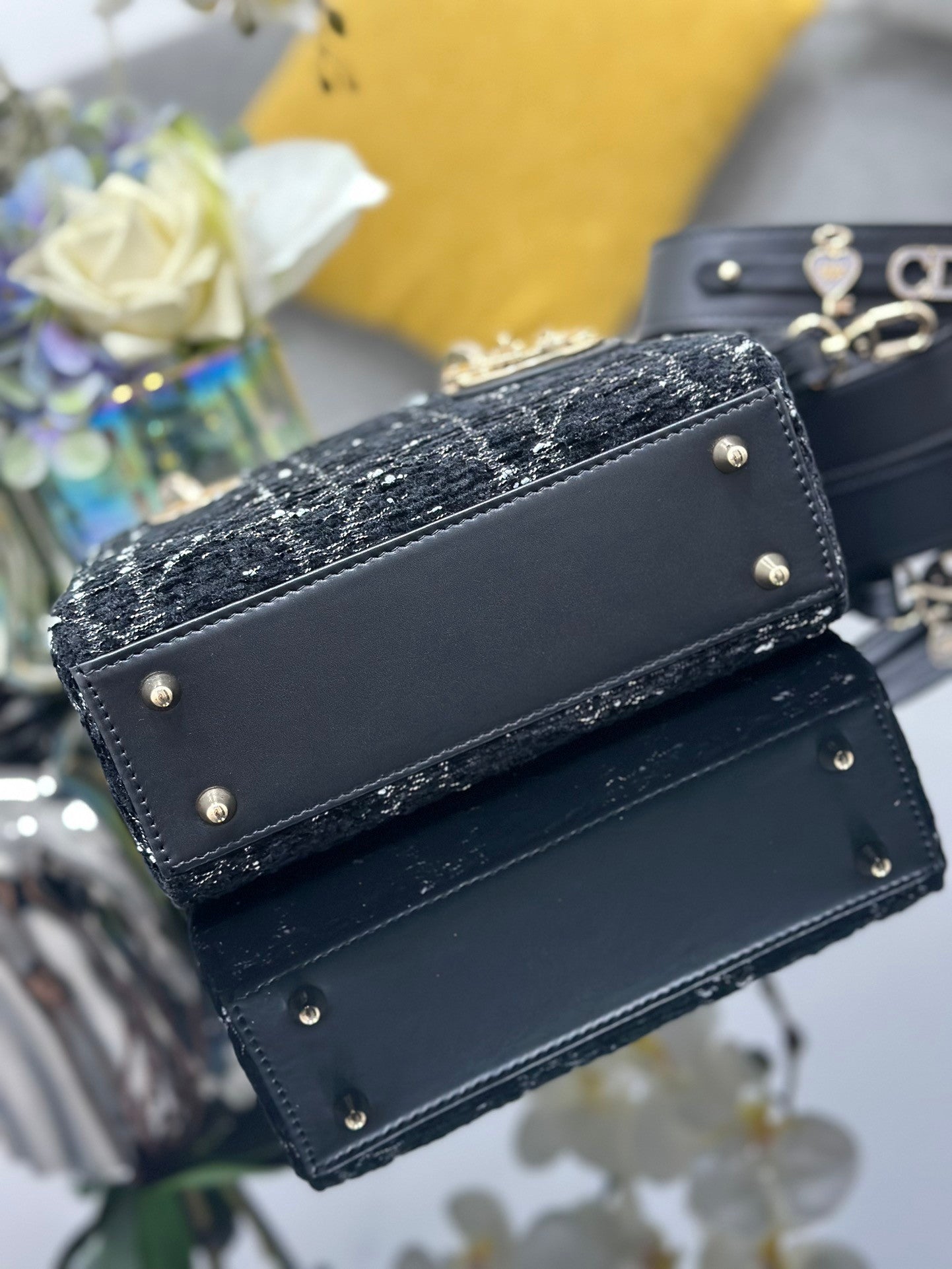 A paragon of luxury and elegance! Limited - edition black tweed Lady bag, a must - have for an elegant outing