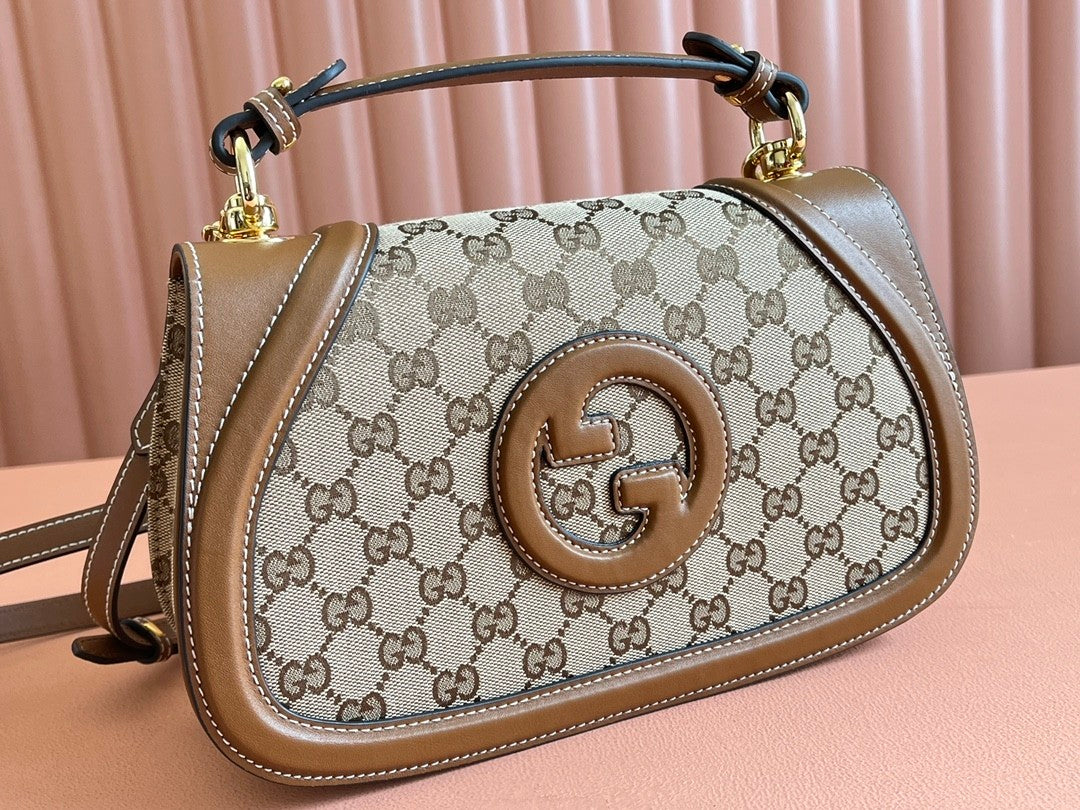 Timeless Elegance: Iconic GG Pattern Handbag