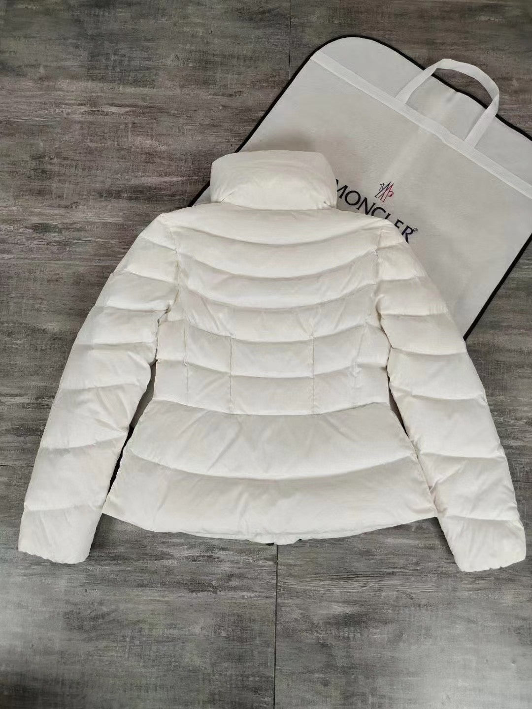 White Waist - cinching and Slimming Lightweight Down Jacket
