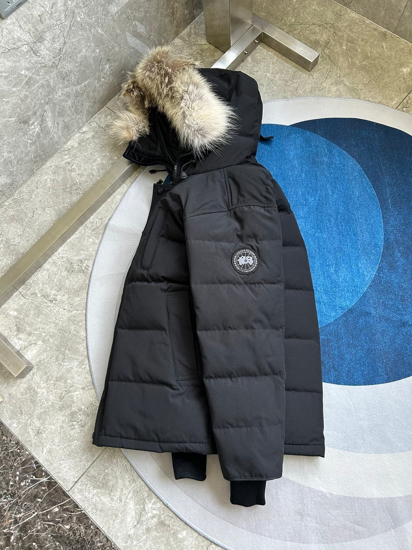 Black Mid - length Men's Down Jacket